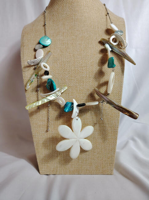 KP0006 ....35 € Perlmut, Muschelperlen