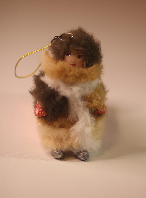 A0021 ...30 € Wattepuppe